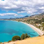 Russa Anna Βίλα Βλαχάτα
