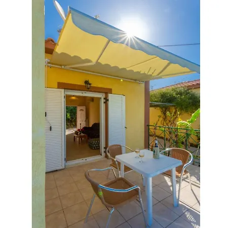 Russa Anna Villa Vlachata