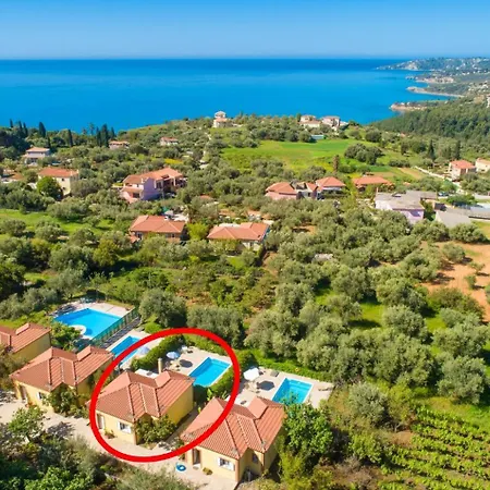 Russa Anna Villa Vlachata